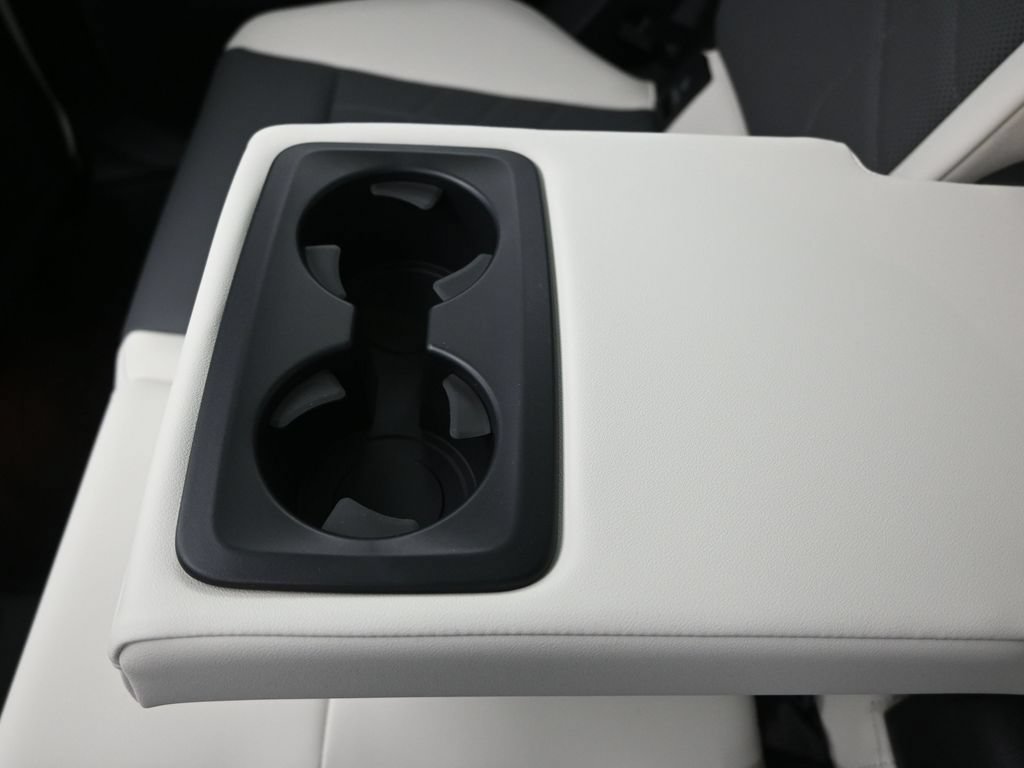 New 2026 BMW X1 xDrive28i w/ Technology Package AWD/4WD image 17