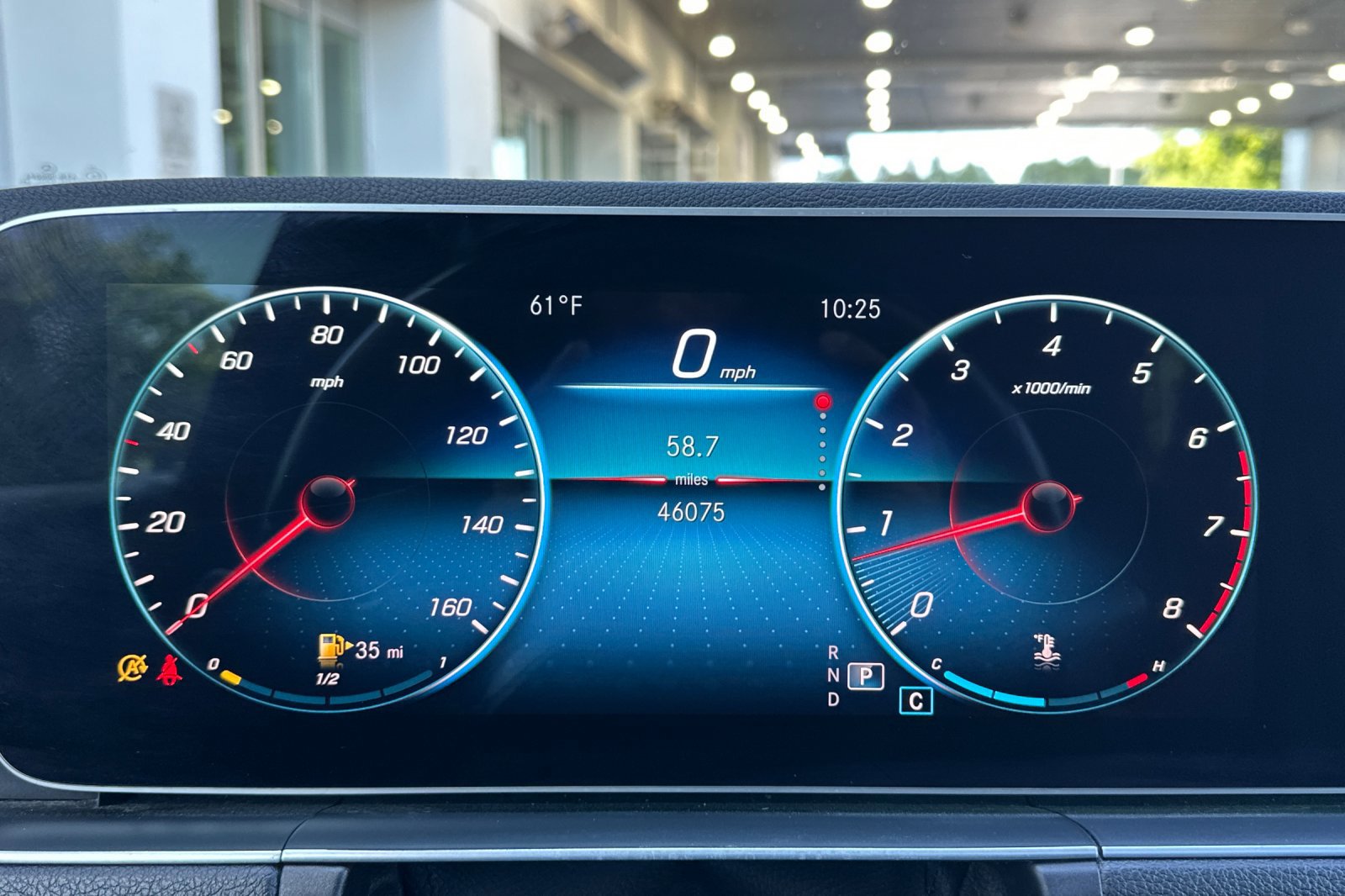 Certified 2022 Mercedes-Benz GLE 350 4MATIC w/ Premium Package image 25