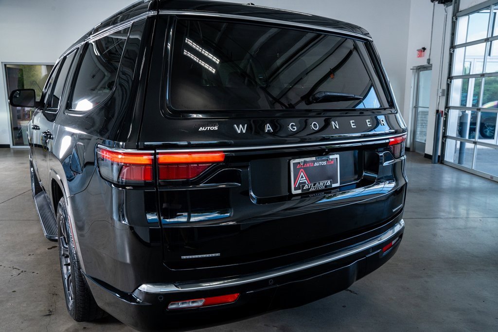 Used 2023 Jeep Wagoneer Series III w/ Preferred Equipment Group image 22