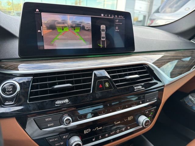 Used 2020 BMW 530i w/ Premium Package RWD image 11