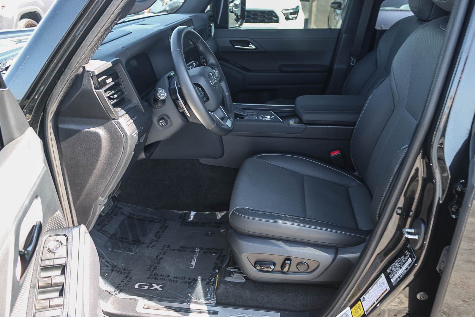 Used 2025 Lexus GX 550 w/ Cold Area Package AWD/4WD image 19