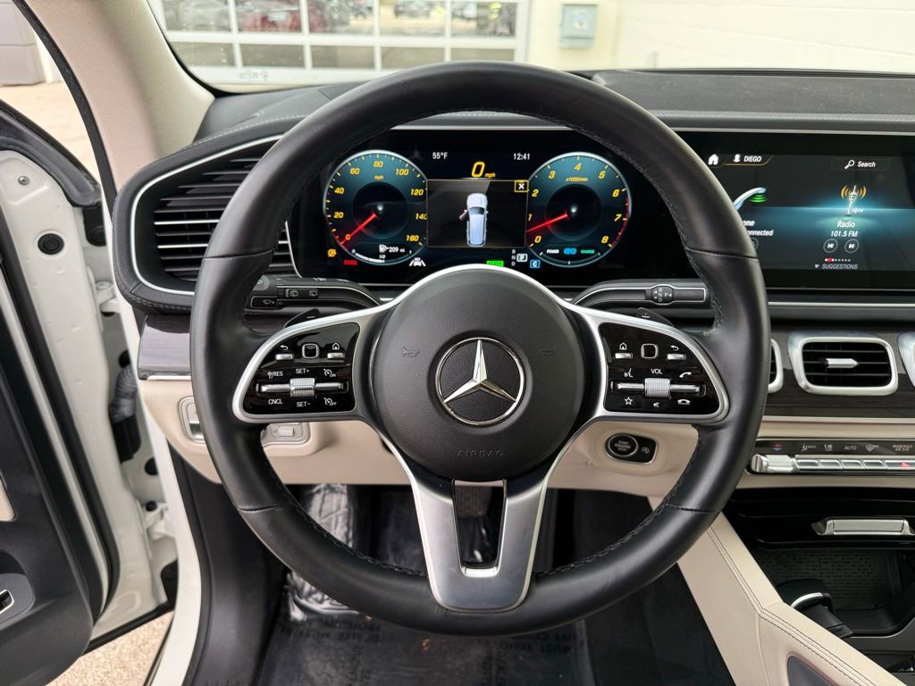 Used 2022 Mercedes-Benz GLS 450 4MATIC w/ Warmth & Comfort Package image 15