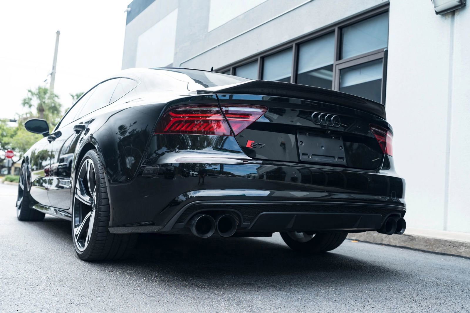 Used 2017 Audi S7 Premium Plus w/ S7 Sport Package image 11