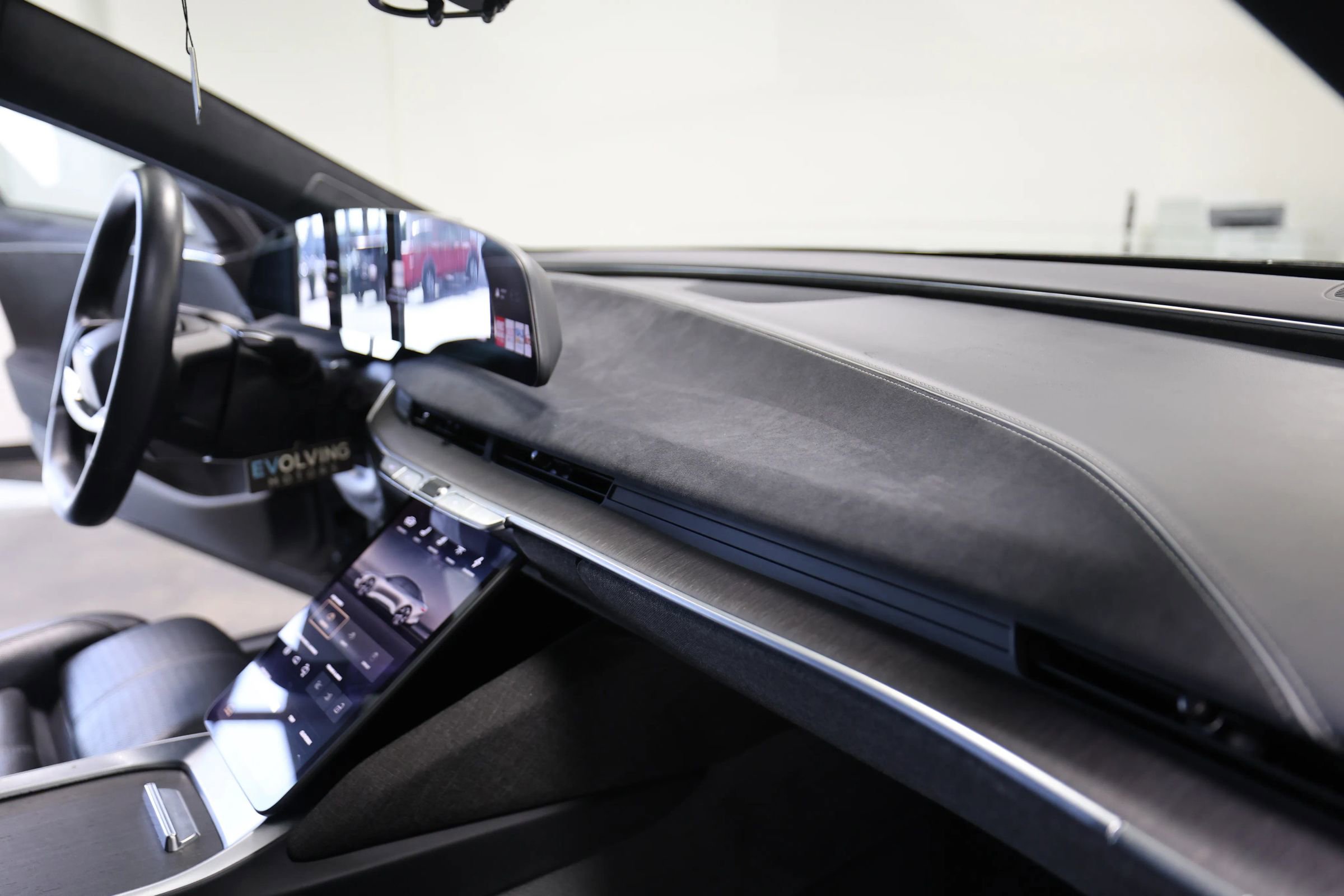 Used 2022 Lucid Air Grand Touring image 39