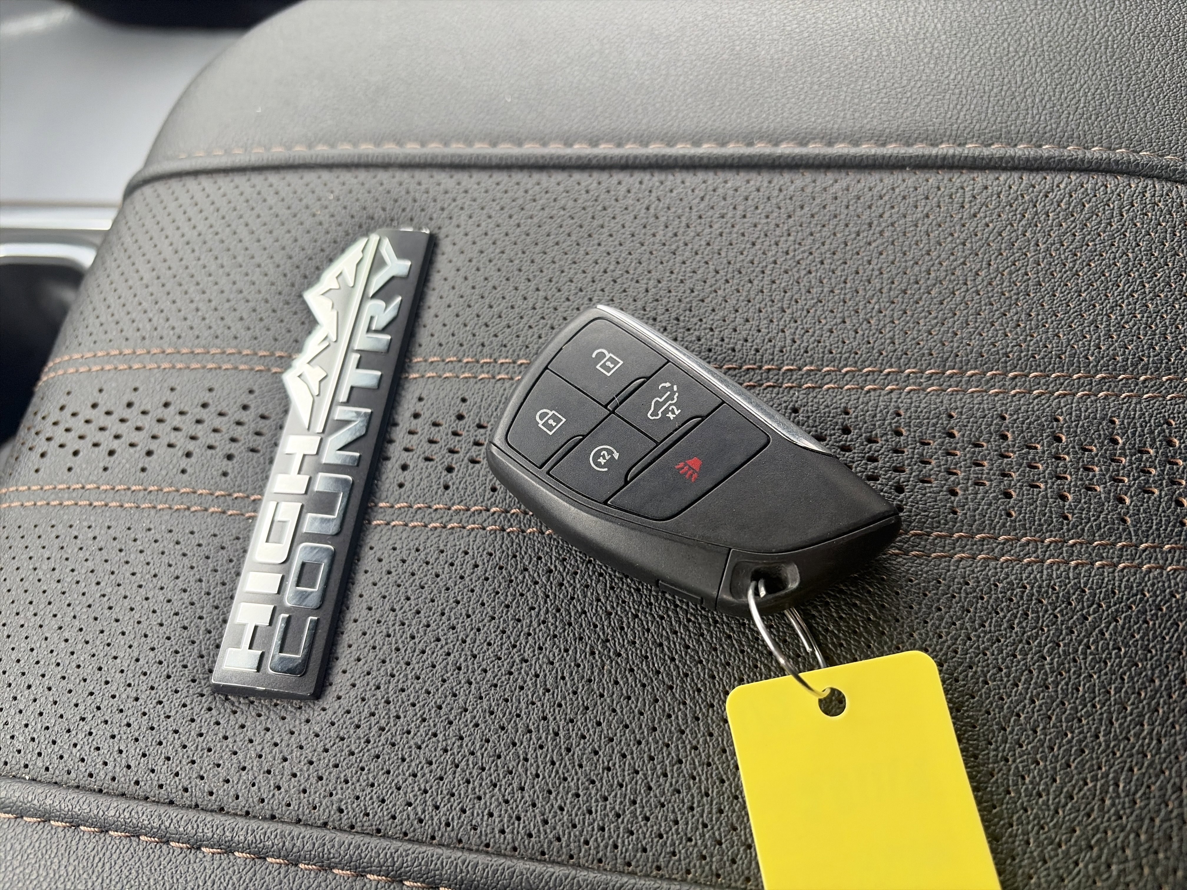 Used 2024 Chevrolet Silverado 2500 High Country w/ Technology Package image 29