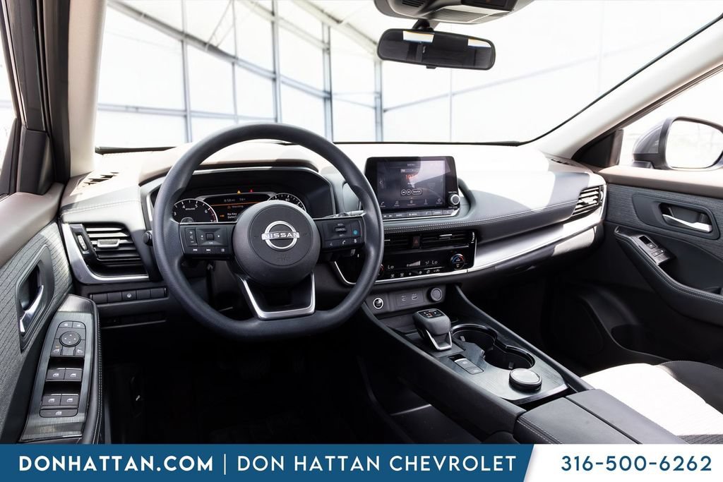 Used 2023 Nissan Rogue SV AWD/4WD image 14