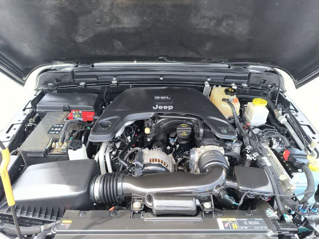 Used 2021 Jeep Gladiator Sport AWD/4WD image 24
