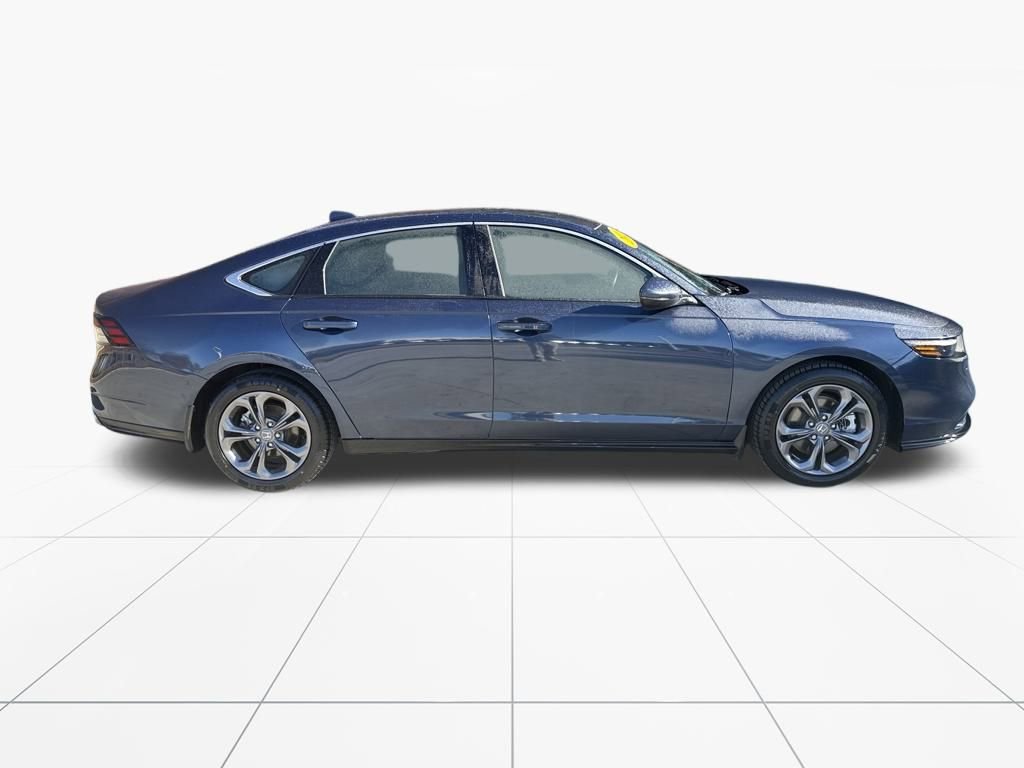 Used 2023 Honda Accord EX-L image 10