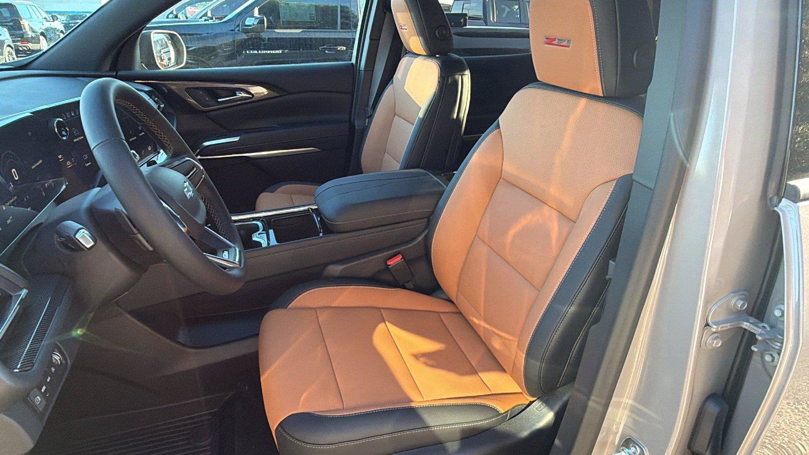 New 2027 Chevrolet Traverse Z71 w/ Driver Confidence Package AWD/4WD image 5