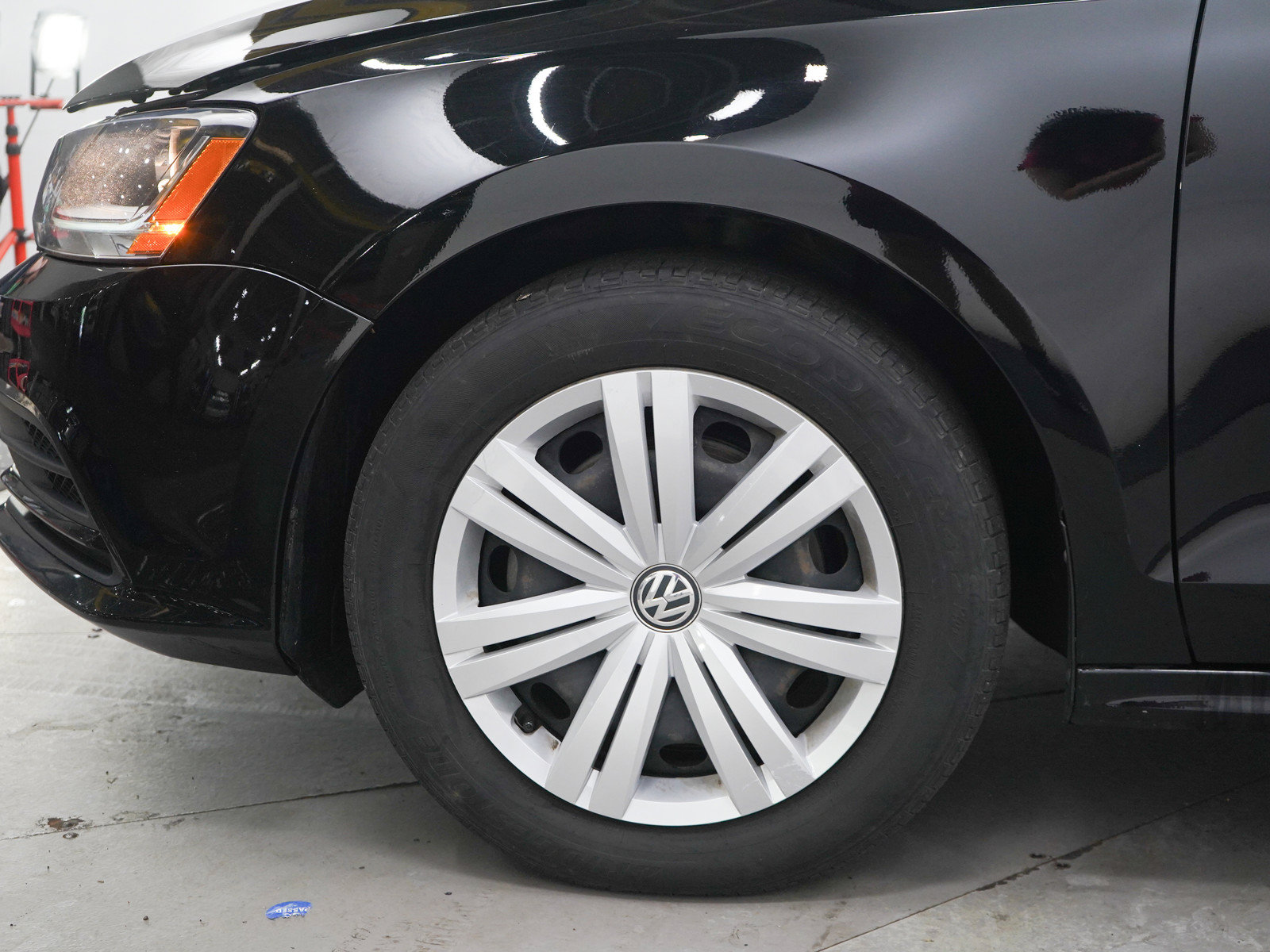 Used 2017 Volkswagen Jetta S w/ Jetta S Cold Weather Package FWD image 27