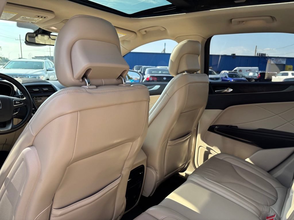 Used 2019 Lincoln MKC Reserve w/ MKC Technology Package FWD image 15