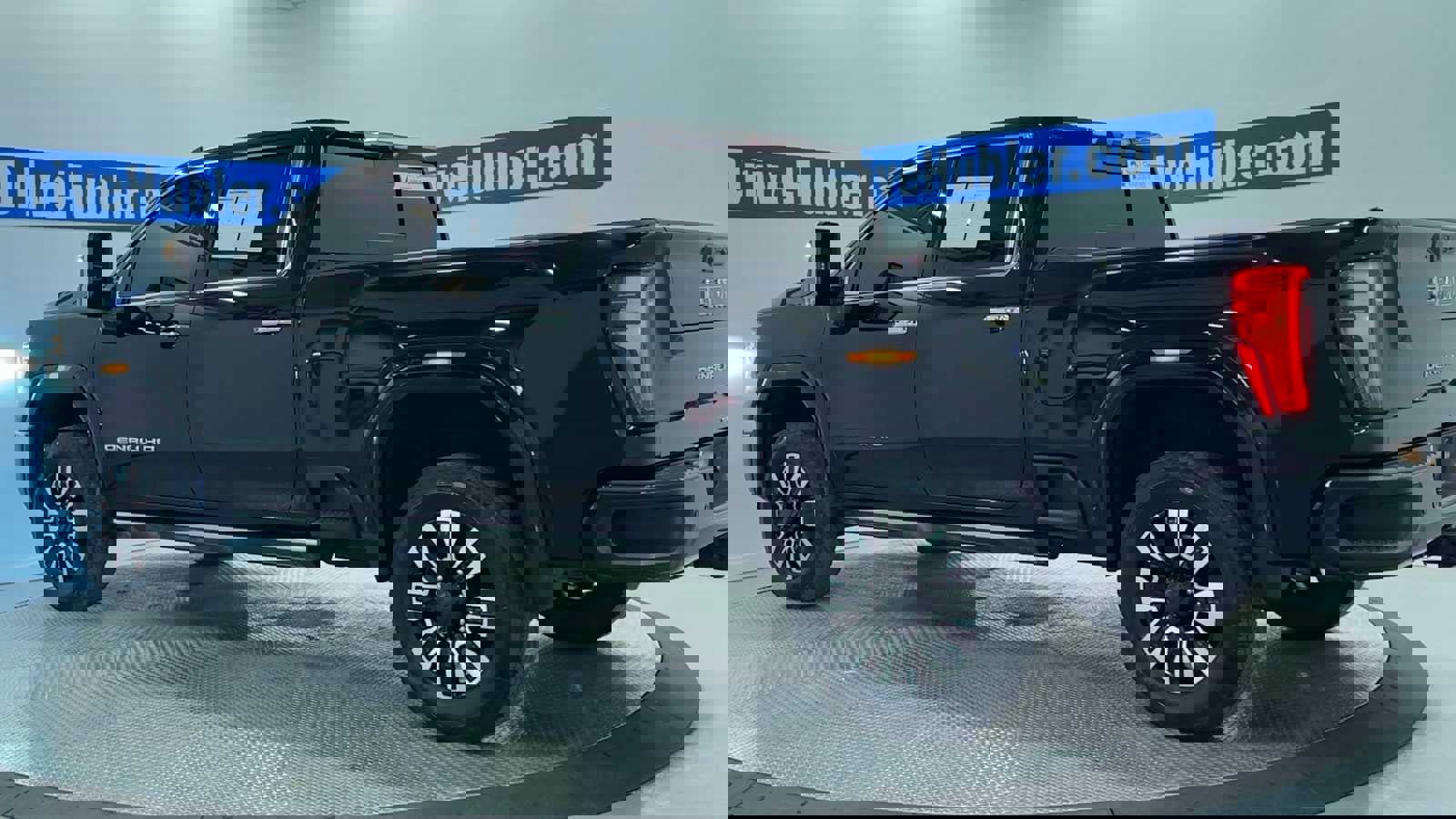 Used 2024 GMC Sierra 2500 Denali Ultimate image 5