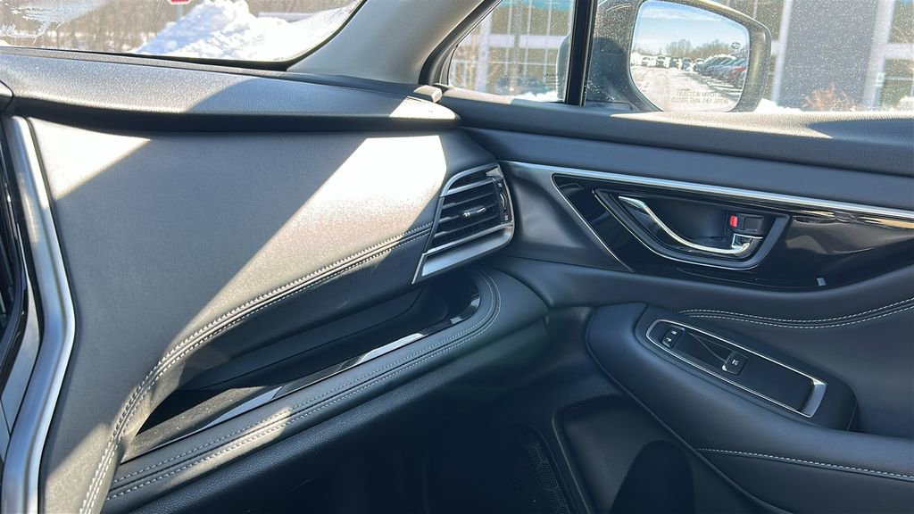 Used 2020 Subaru Outback Limited image 18