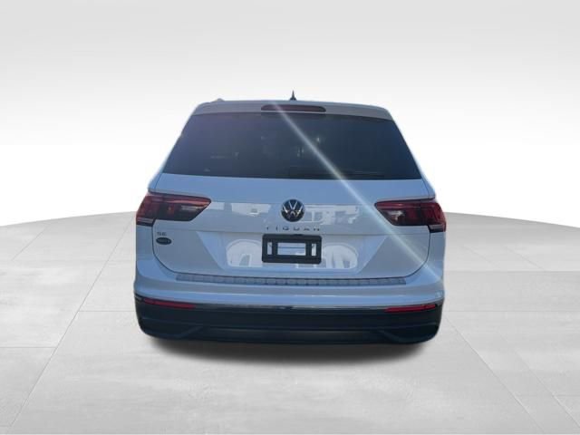 Certified 2023 Volkswagen Tiguan SE image 7