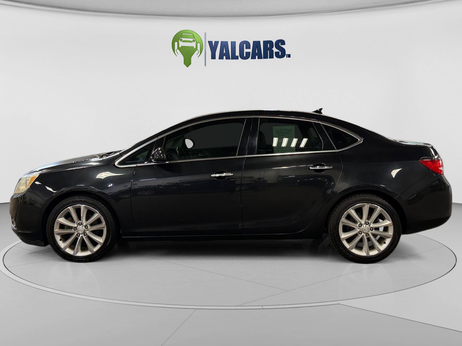 Used 2013 Buick Verano Leather FWD image 2