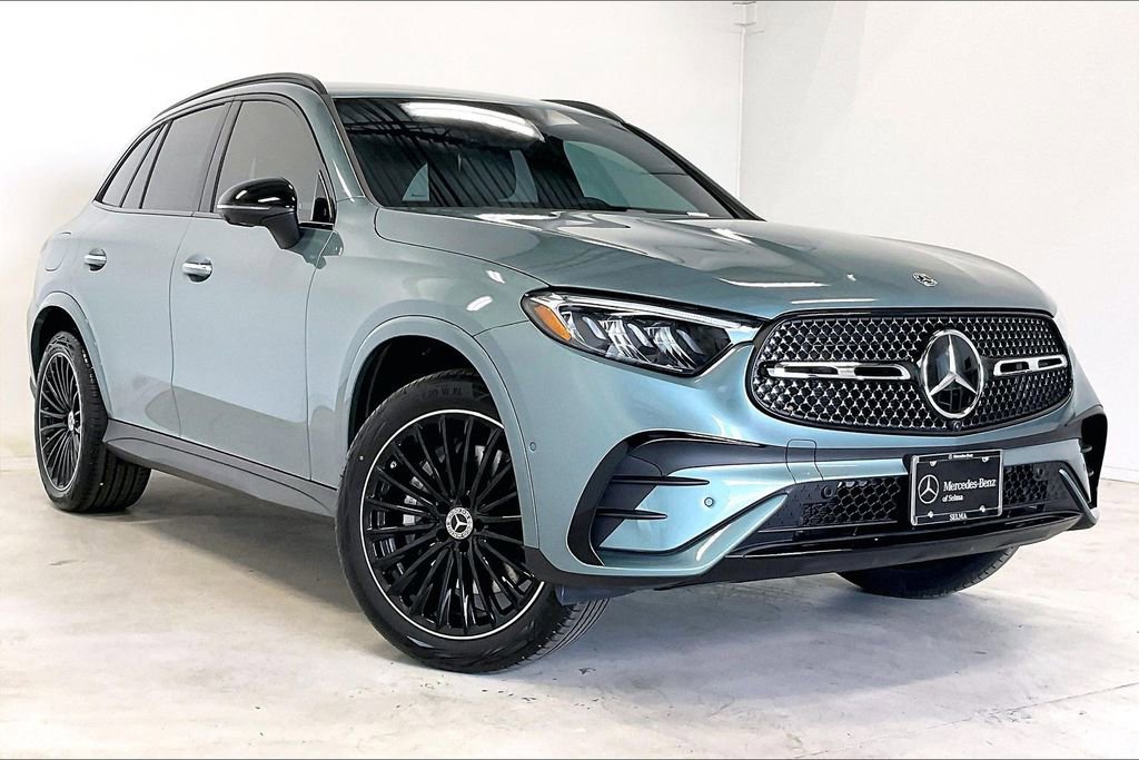 Used 2026 Mercedes-Benz GLC 300 4MATIC image 1