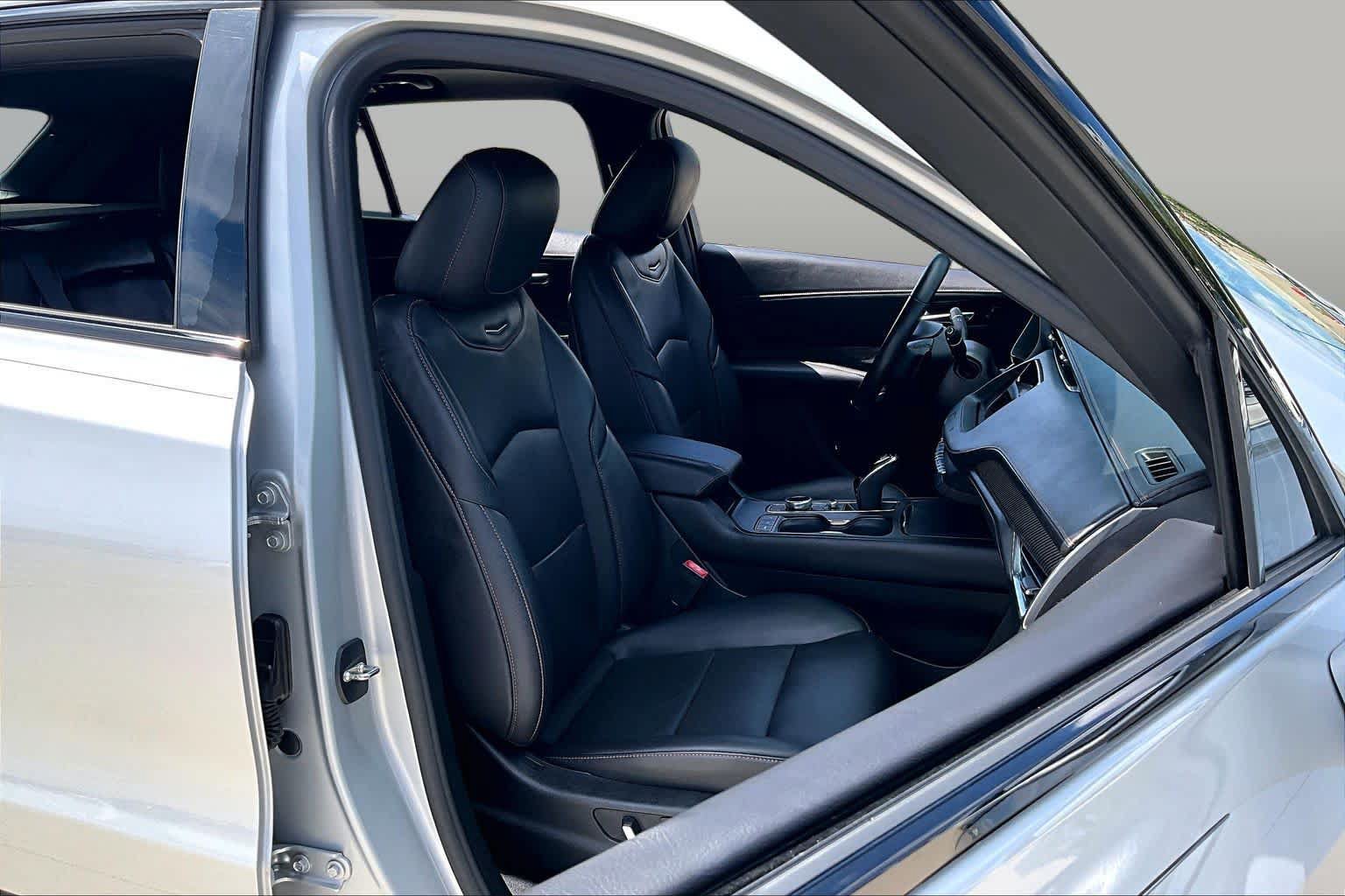 Used 2020 Cadillac XT4 Sport FWD image 17