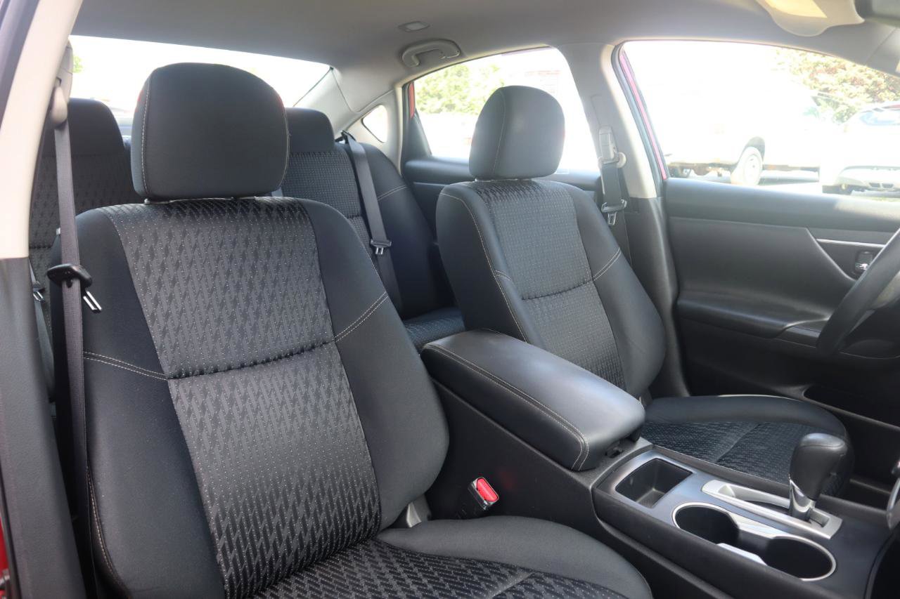 Used 2016 Nissan Altima 2.5 SV FWD image 36