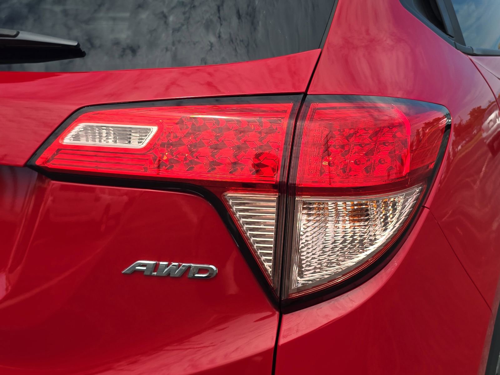 Used 2017 Honda HR-V EX image 7
