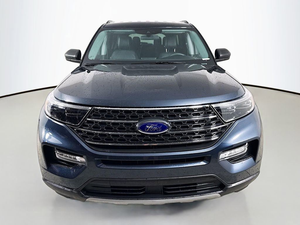 Certified 2023 Ford Explorer XLT w/ Equipment Group 202A image 5