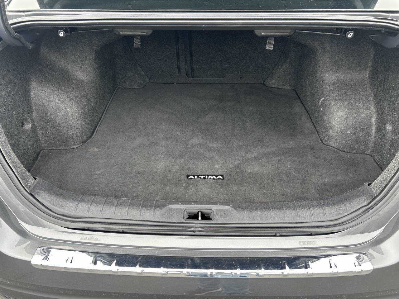Used 2020 Nissan Altima 2.5 SR AWD/4WD image 19