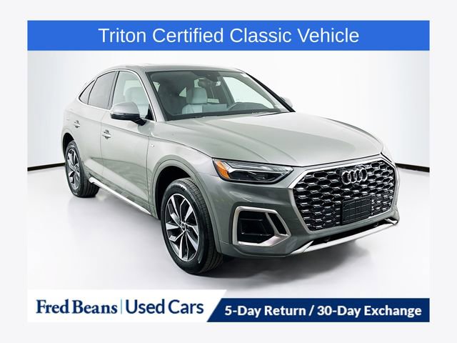 Used 2023 Audi Q5 2.0T Premium w/ Convenience Package image 1