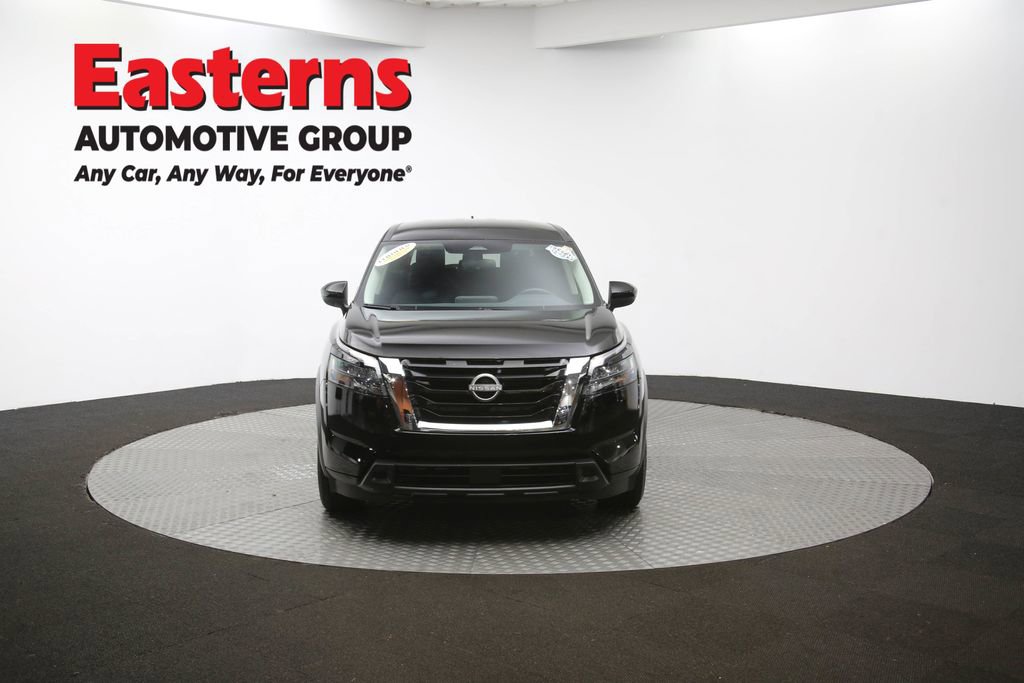 Used 2024 Nissan Pathfinder S image 53
