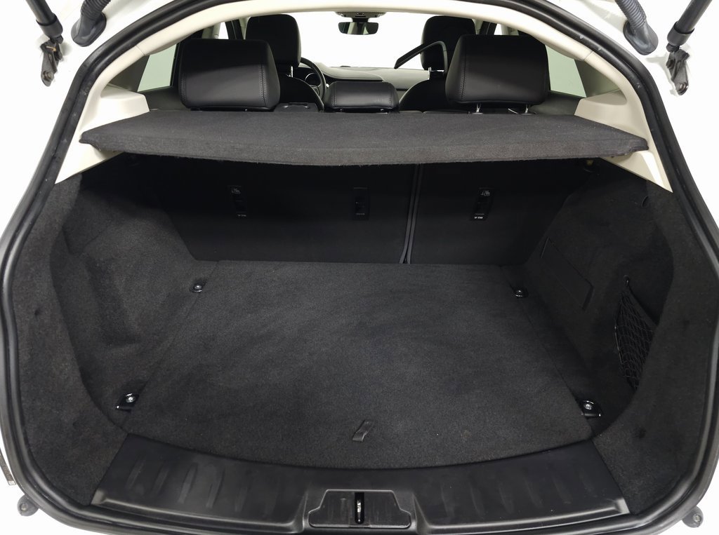 Used 2020 Jaguar E-PACE Base image 6