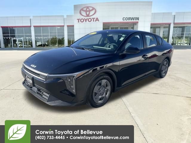 Used 2025 Kia K4 LX image 12