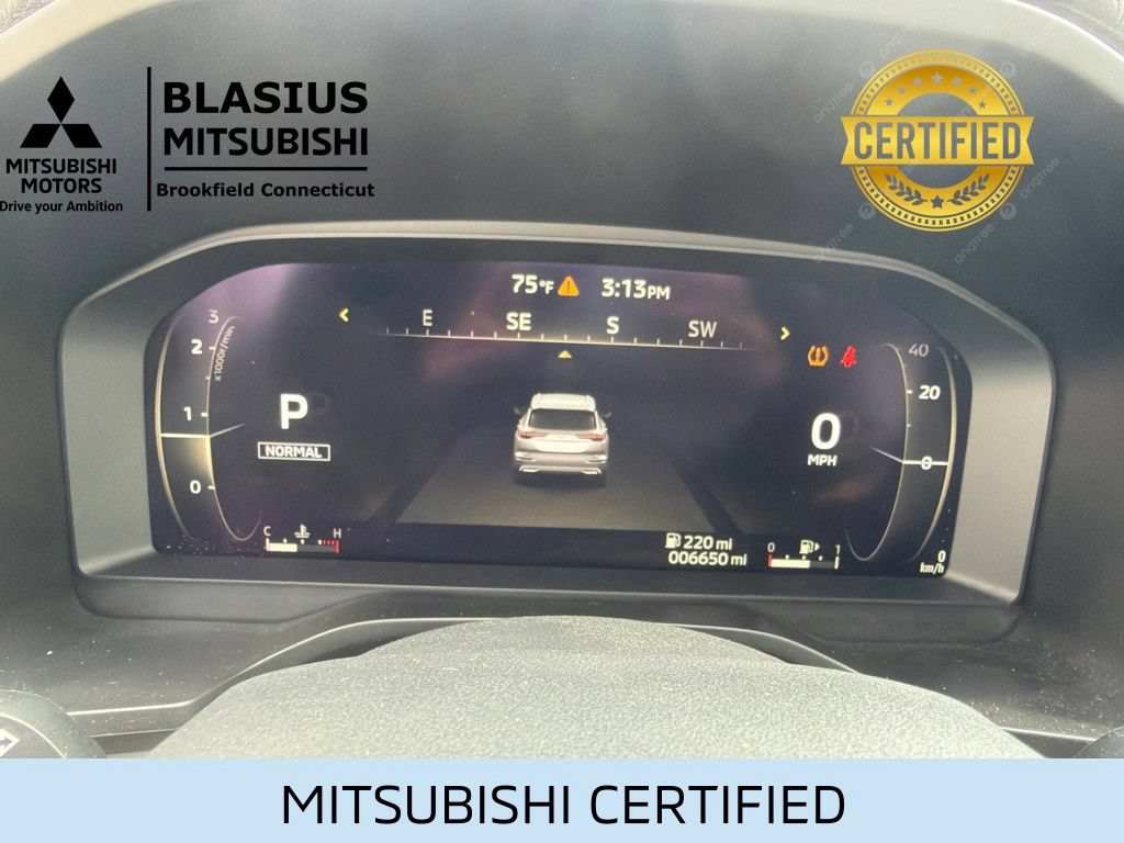Used 2025 Mitsubishi Outlander AWD image 19