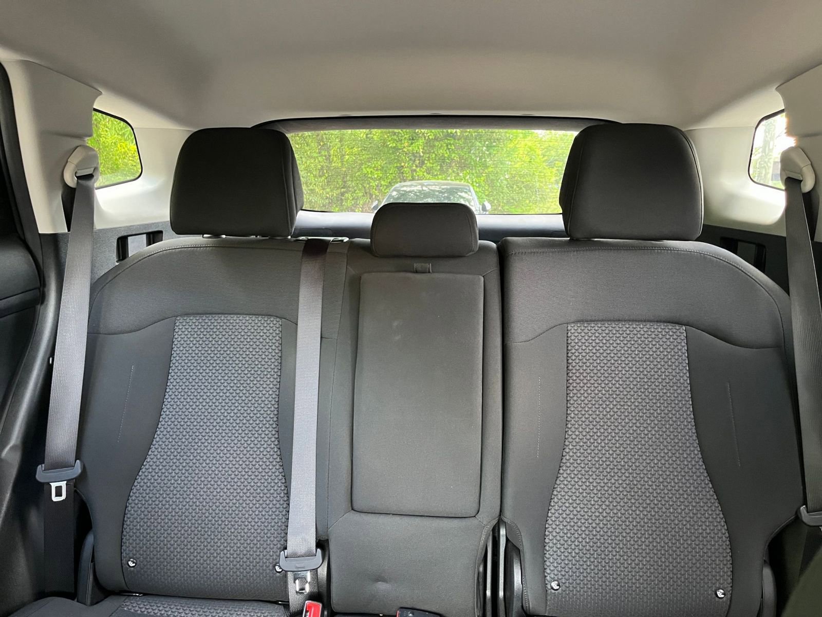 Used 2025 Kia Sportage LX FWD image 37