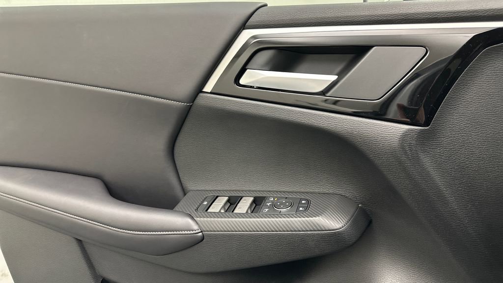 New 2026 Nissan Rogue SL image 17