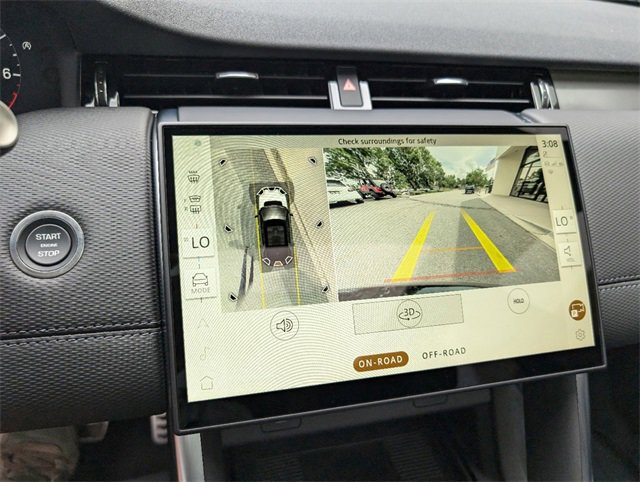 Used 2024 Land Rover Discovery Sport Dynamic SE image 18