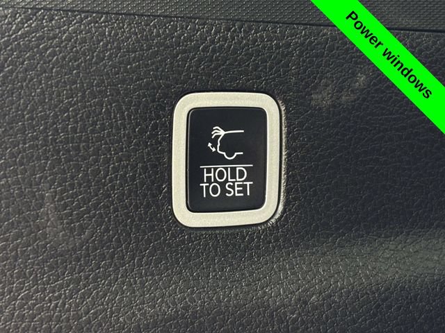 Used 2024 Jeep Grand Wagoneer L Series III AWD/4WD image 46