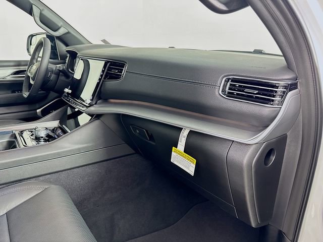 New 2026 Jeep Grand Wagoneer L 4WD image 35