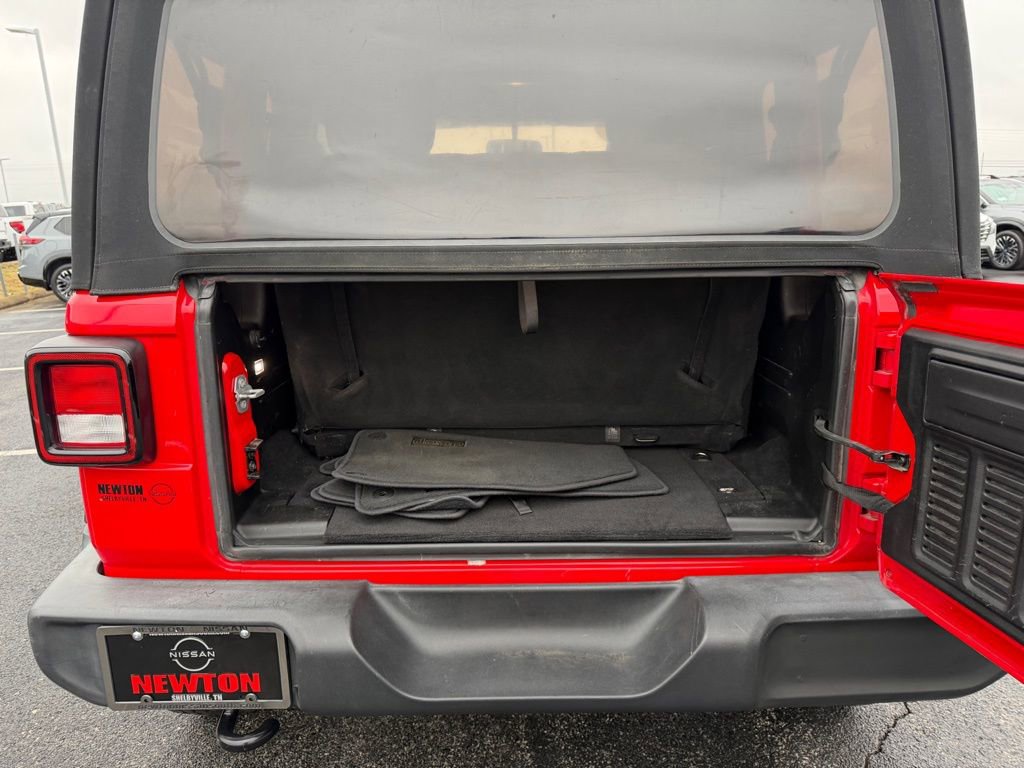 Used 2018 Jeep Wrangler Sport image 32