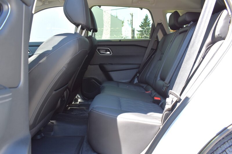 Used 2026 Nissan Rogue Platinum w/ Platinum Premium Package AWD/4WD image 30