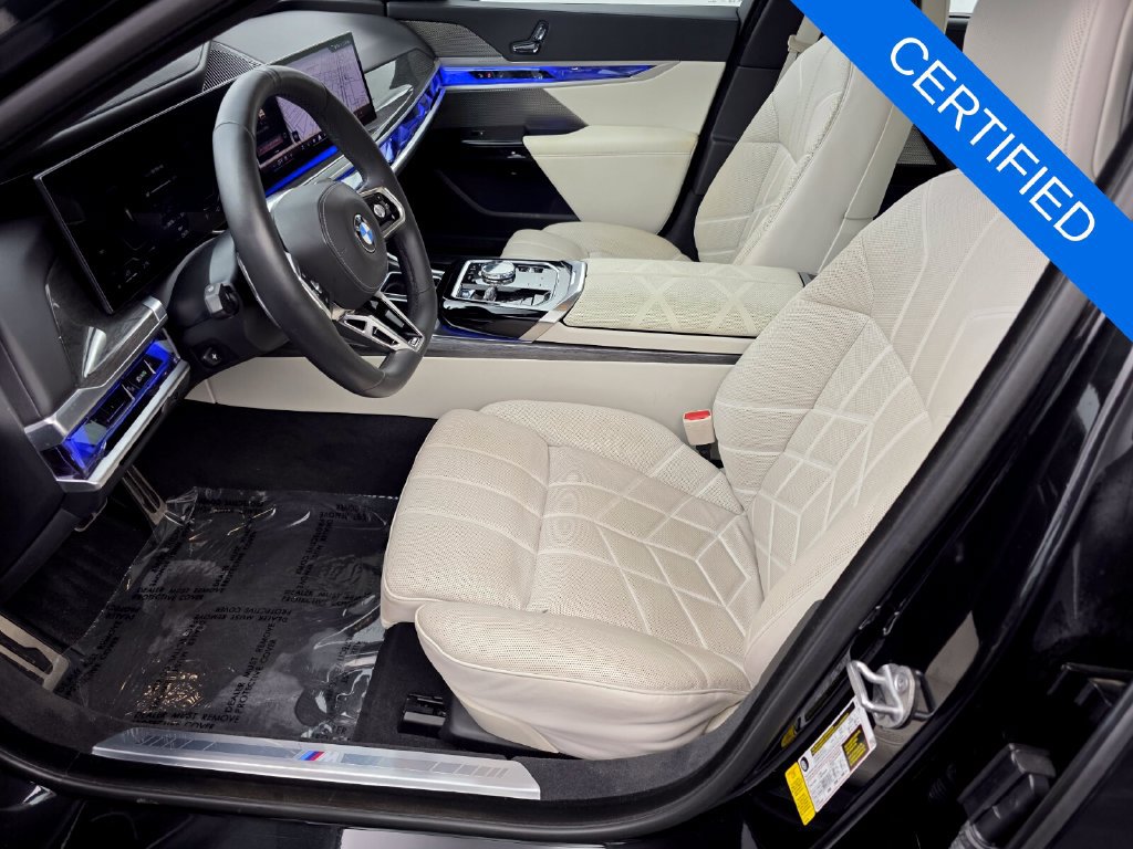 Certified 2023 BMW 740i RWD image 9