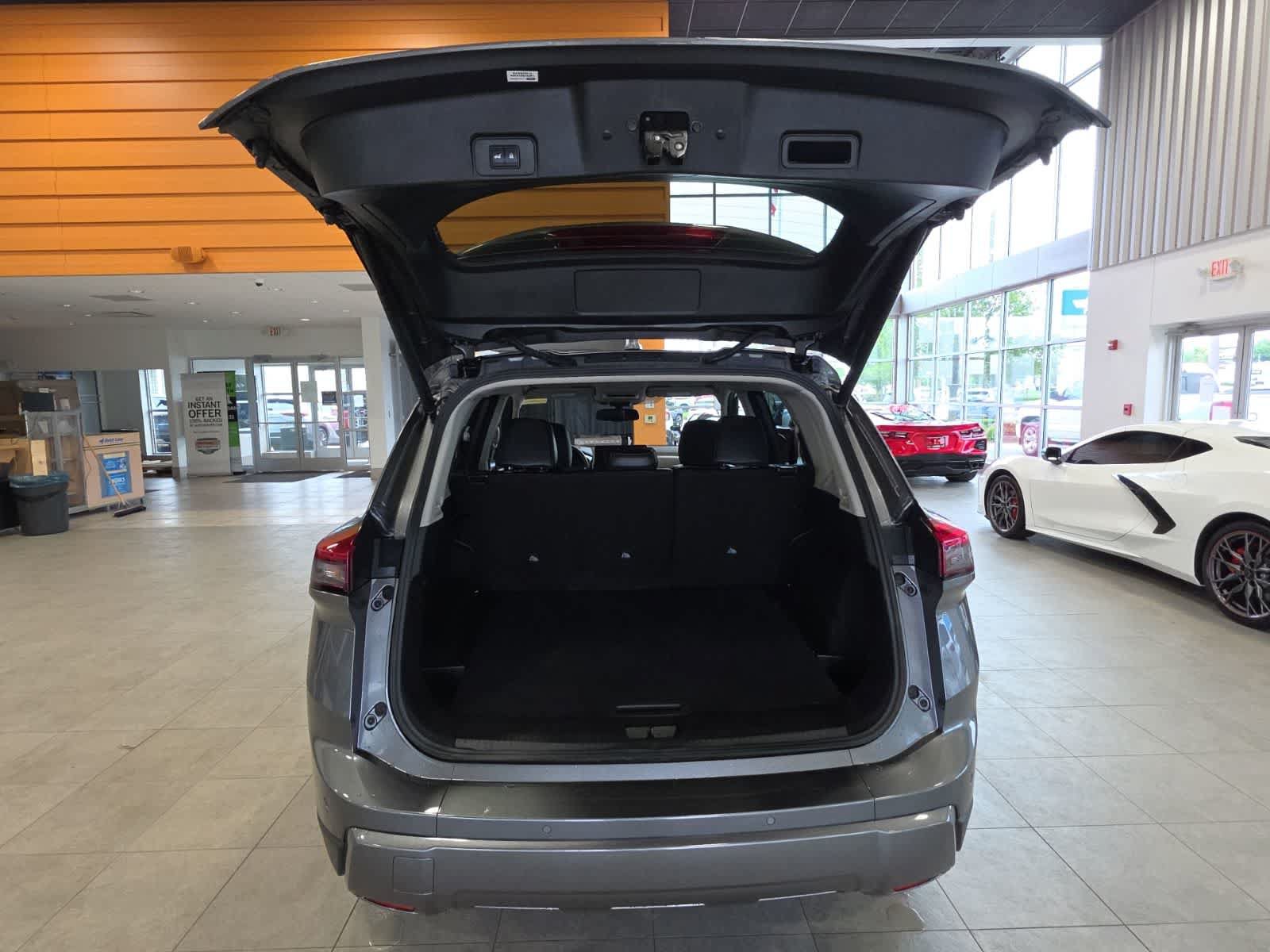 Used 2026 Nissan Rogue SL AWD/4WD image 30