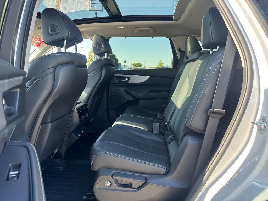 Used 2023 Acura MDX w/ Technology Package FWD image 14