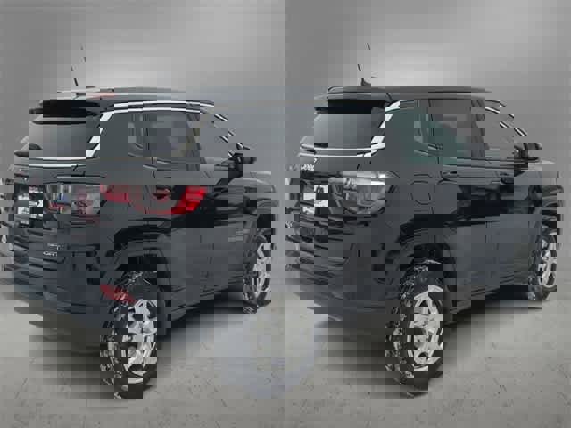 Used 2022 Jeep Compass Sport image 8