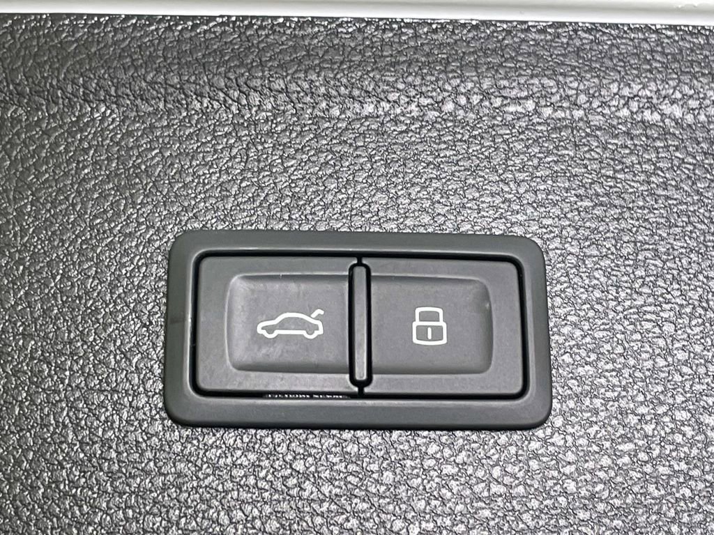 Used 2022 Audi Q5 2.0T Premium image 21