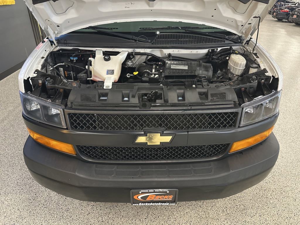 Used 2018 Chevrolet Express 2500 image 20