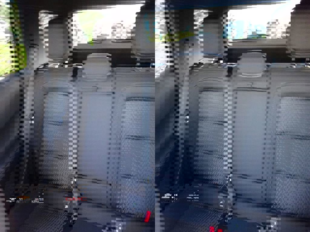 New 2026 Chevrolet Equinox LT w/ Midnight Edition image 14