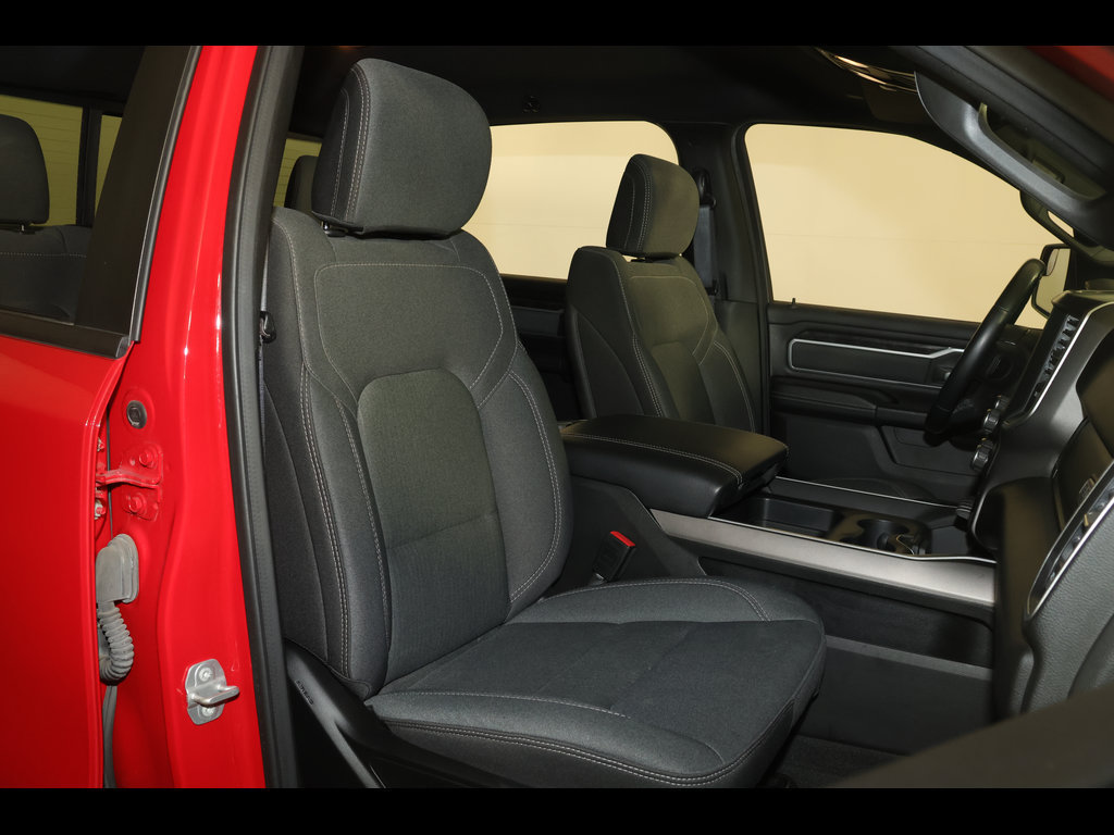 Used 2022 RAM 1500 Big Horn AWD/4WD image 29