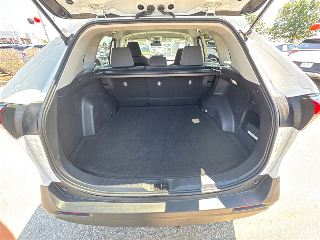 Used 2022 Toyota RAV4 XLE image 18