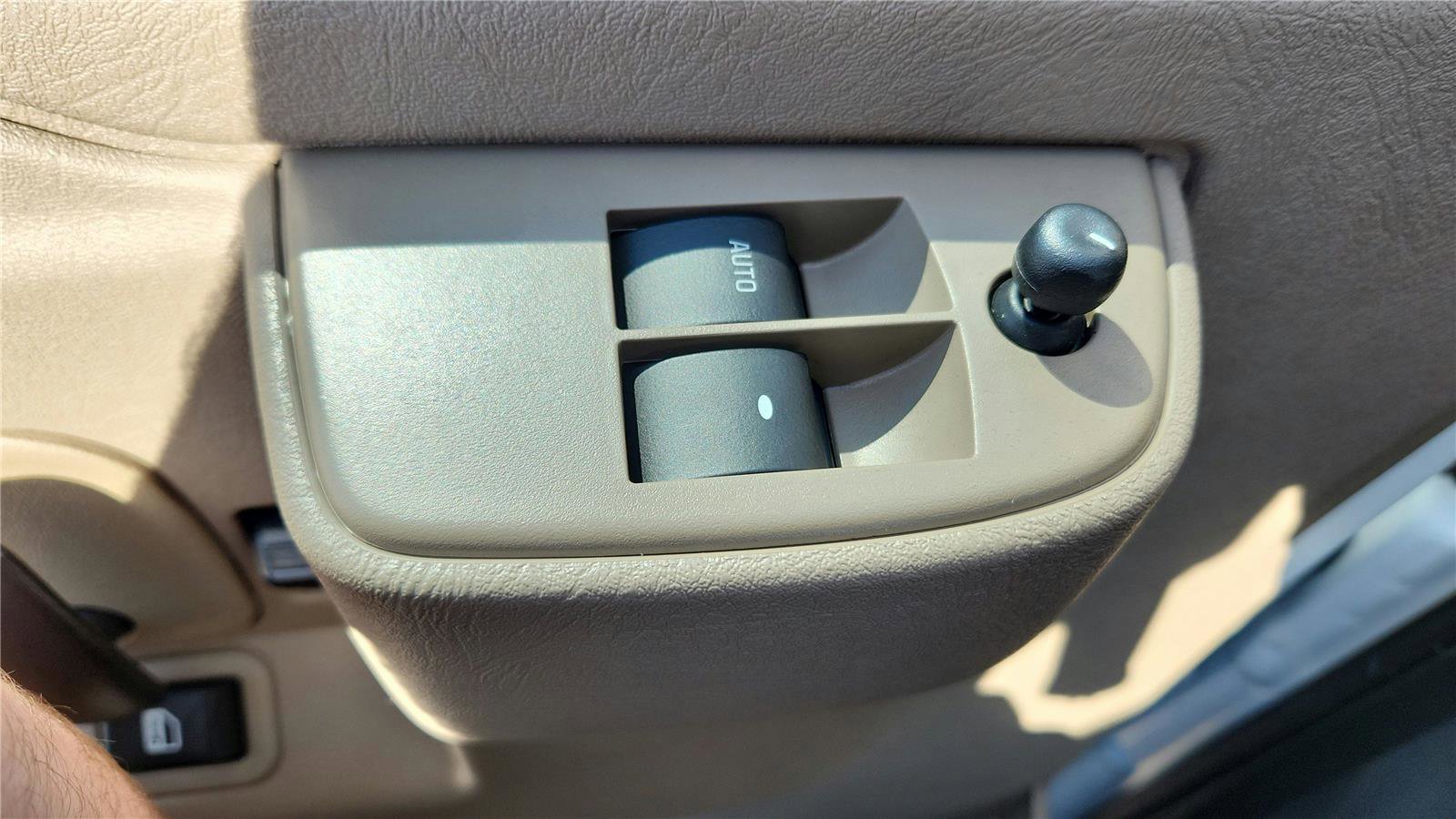 New 2026 Chevrolet Express 2500 Extended RWD image 15