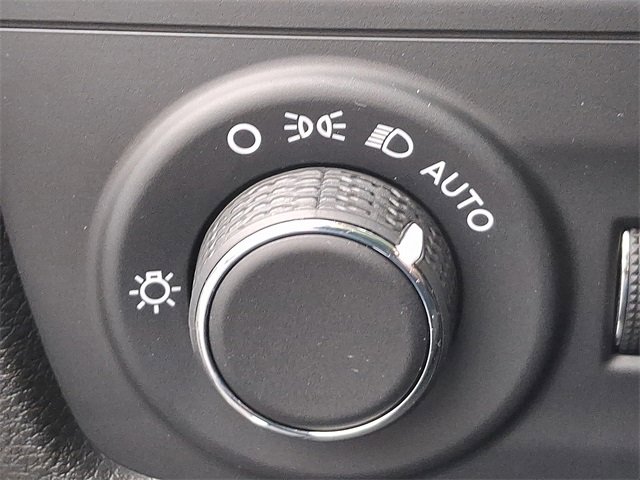 Used 2021 Jeep Grand Cherokee L Laredo w/ Luxury Tech Group I image 23