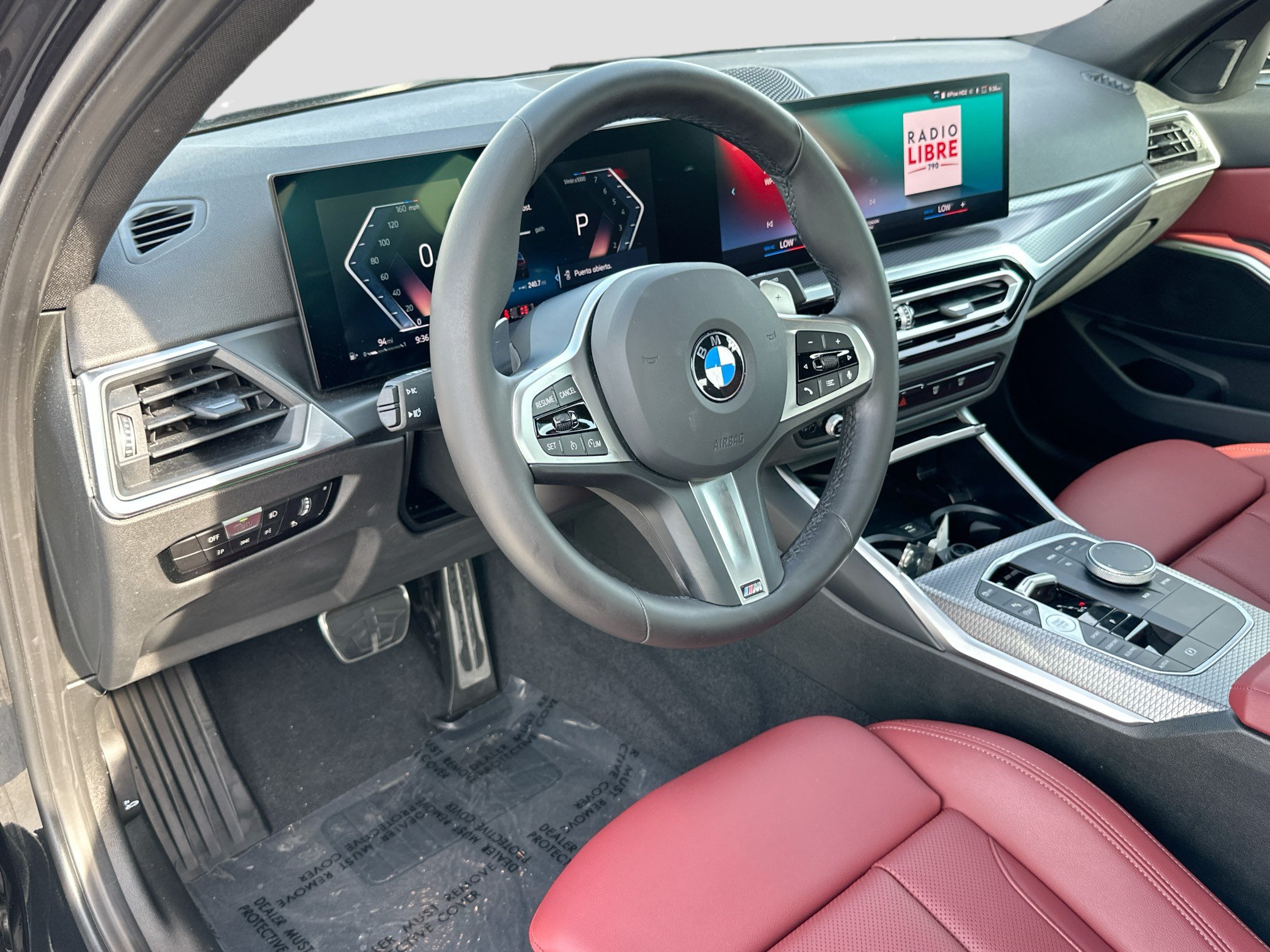 Used 2024 BMW 330i Sedan w/ M Sport Package RWD image 9