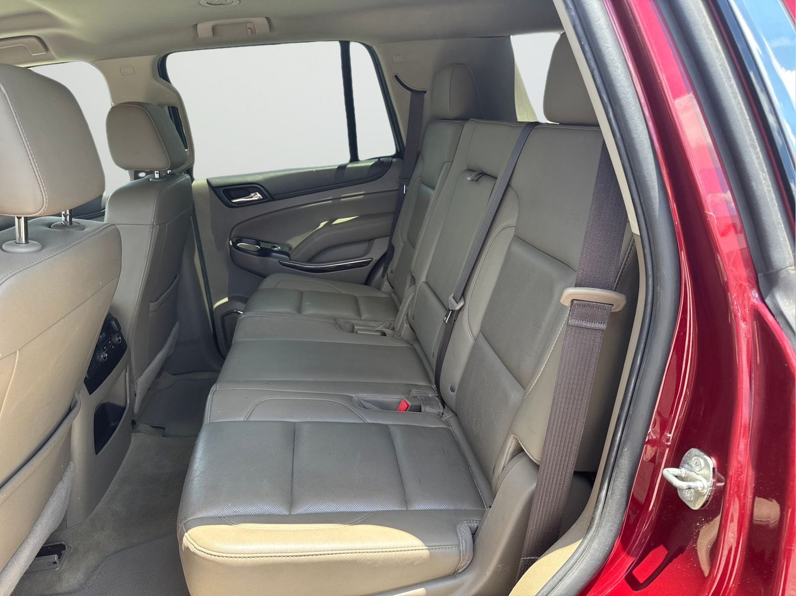 Used 2017 GMC Yukon SLT AWD/4WD image 26